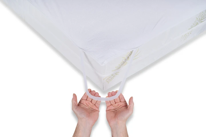 TOMY wasserdichter Protektor