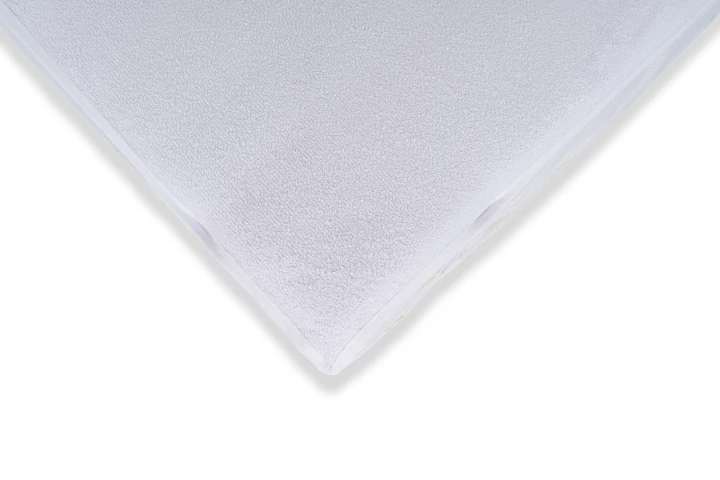 TOMY wasserdichter Protektor